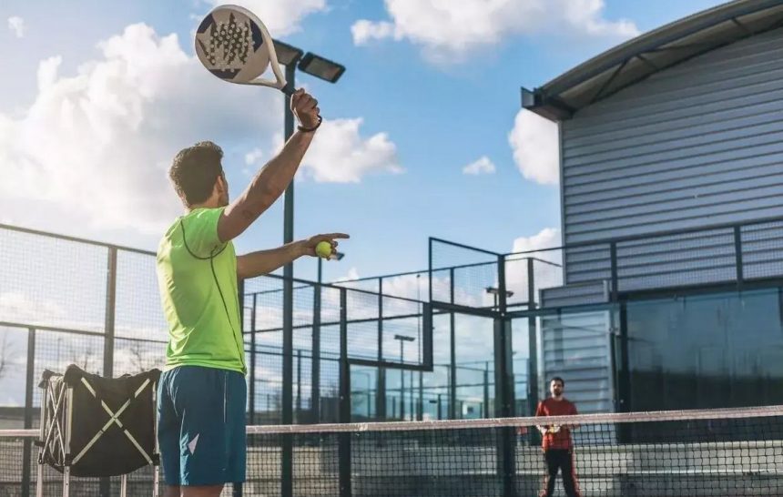 Common Mistakes to Avoid When Playing Padel