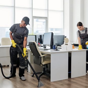 Shared Desk & Meeting Room Turnover Cleaning: The 10-Min Reset That Reduces Sick Days
